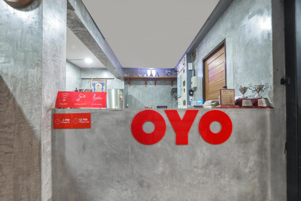 Oyo 935 The Palm Apartment Bangkok Exterior photo